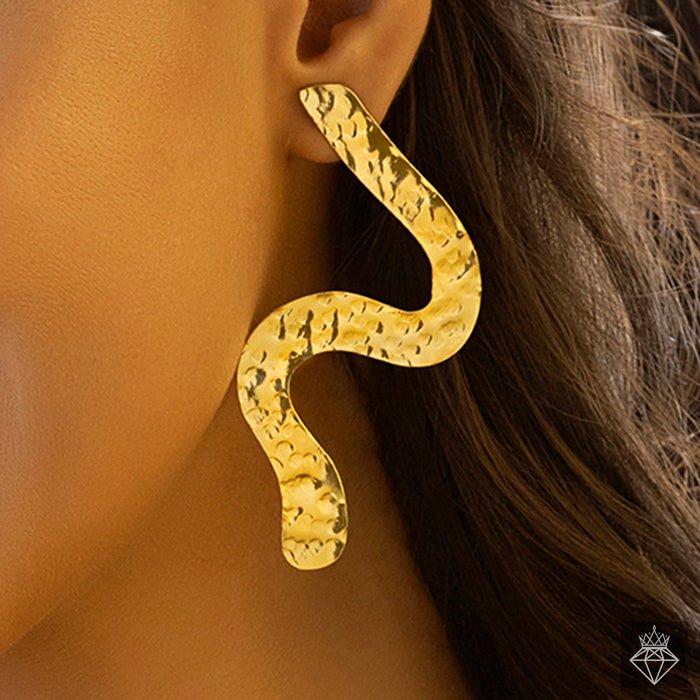 zewellsharbour Earrings Anti-Tarnish Golden Wavy Lightweight Danglers