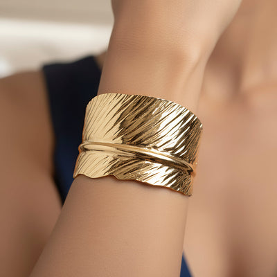 zewellsharbour Bracelet Anti-Tarnish Golden Leaf Bangle (Adjustable Size)