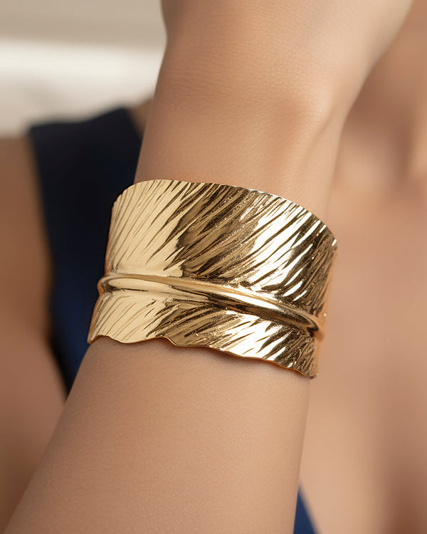 zewellsharbour Bracelet Anti-Tarnish Golden Leaf Bangle (Adjustable Size)